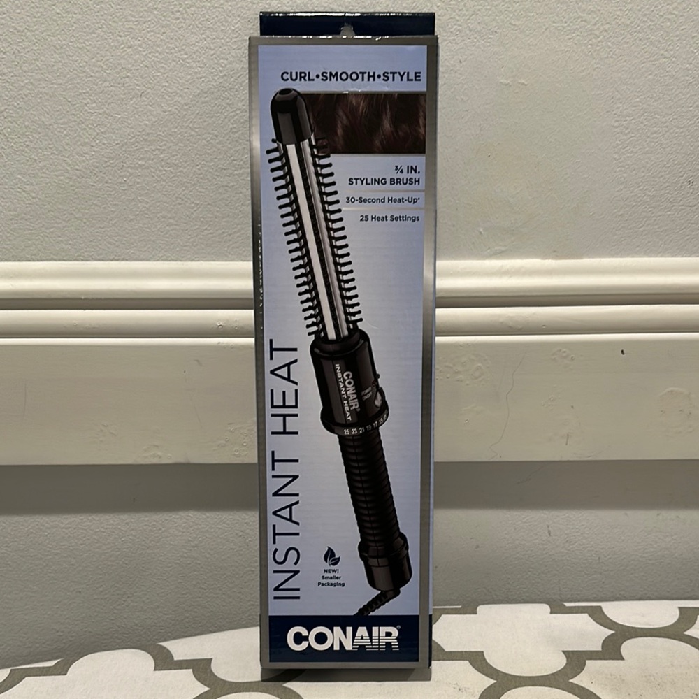 NWT CONAIR Instant Heat 3/4 Inch Styling Brush